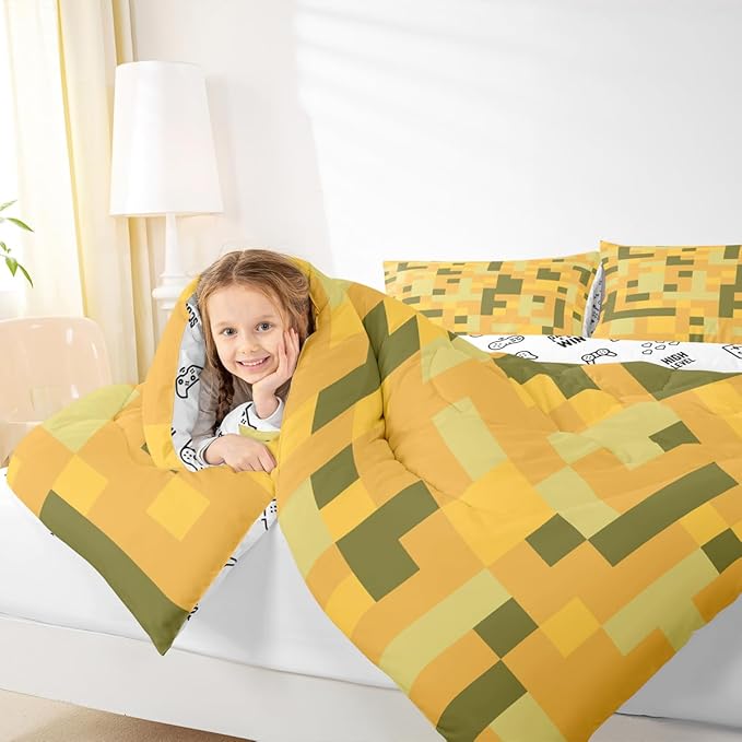 Pixelated Blocks Miners Kids Bedding Set Queen Size,Video Games Cartoon Gamepad Comforter Set，Army Camouflage Game Quilt Comforter,Yellow Green Bedroom Duvet Insert,2 Pillowcases