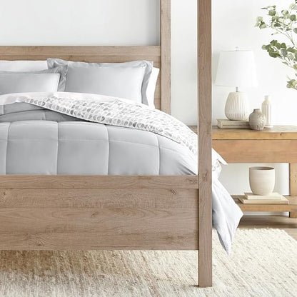 LINENS & HUTCH Comforter Set Patterned Microfiber All Season Down-Alternative Ultra Soft Bedding in Moonlight Stars - King/Cal-King Moonlight Stars Light Gray