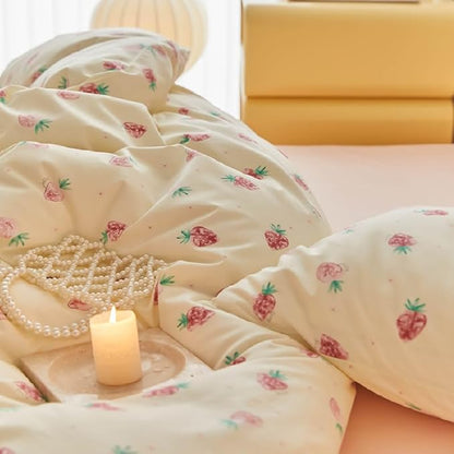 Nayoroom Strawberry Duvet Cover Set Twin Size Girls Cute Pink Strawberries Kawaii Comforter Cover 2 Pieces Soft Lightweight Microfiber Cream White Bedding with Zipper Closure