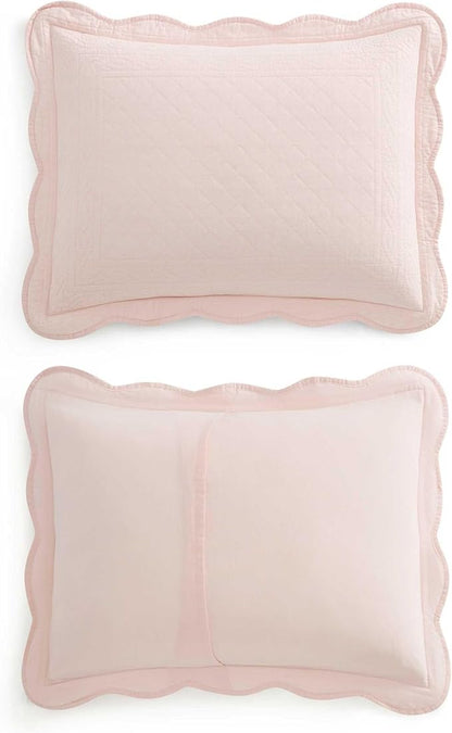 Martha Stewart - King Size Quilt Set, Soft & Breathable Cotton Percale Quilted Bedding with Matching Pillowcases, Scalloped Edge Bed Set, Vintage Scallop Pink