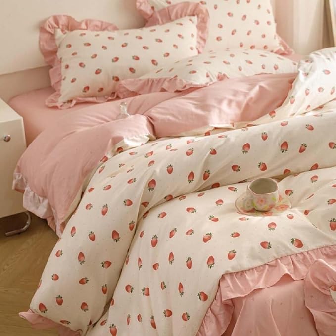 Nayoroom Ruffle Duvet Cover Full Size Pink Strawberry Printed on White Ruffled Bedding Set 3Pcs Reversible Kids Girls Cute Kawaii Coquette Comforter Cover Soft Lightweight Microfiber