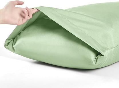 MILVOWOC 2Pcs Brushed Microfiber Queen Pillowcases - 20 x 30 Inch, Sage Green Pillow Case Set Soft Non Slip Envelope Pillow Cover with Moisture Absorption and Anti-Wrinkle