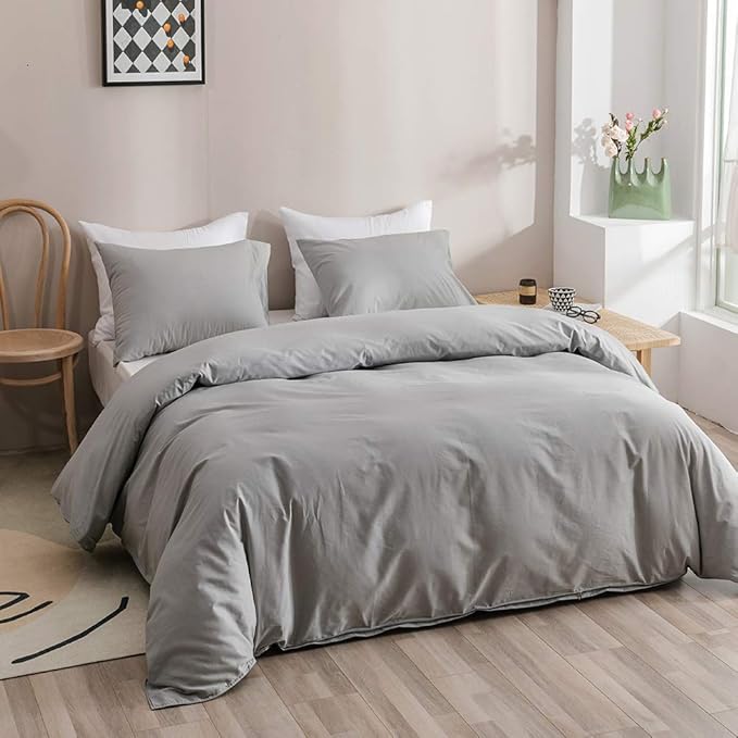CLOTHKNOW Light Grey King Size Comforter Set 3Pcs Gray Bedding Comforter Sets Soft Silver Comforter with 2 x Pillow Cases