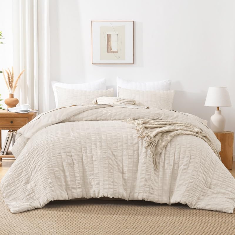 AveLom Seersucker Oversized Queen Comforter Set Beige (98x98 In), 3 Pieces 100% Soft Washed Microfiber Lightweight Comforter with 2 Pillowcases, All Season Down Alternative Comforter Set for Queen Bed