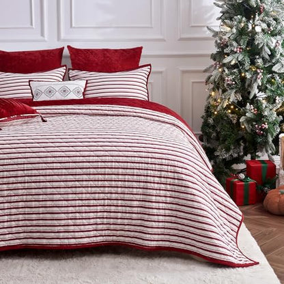 Wonderful Christmas Red Luxury Velvet Quilt Set Queen, 5-Piece Cotton Stripe Quilt All-Season Breathable Bedding with 2 Elegant Cushions,Versatile for Bedroom, Fit for Adults, Teens & Kids, 94"x94"