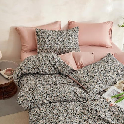 Wake In Cloud - Floral Comforter Set with Sheets, Cute Vintage Flower Cottagecore Aesthetic for Women Teen Girls, 7 Pieces Bed in a Bag, Black, Queen Size