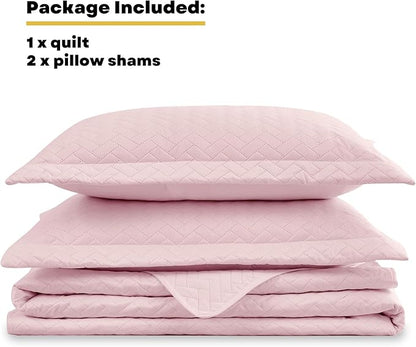 Maple&Stone Quilt Set King Size, Lightweight Pink Bedspread Ultrasonic Chevron Pattern Light Coverlet for All Season Comforter Bedding Decor - 3 Piece King Bed Cover Sets