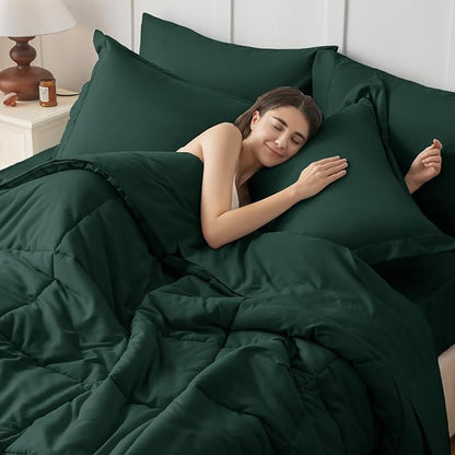 JOLLYVOGUE Twin XL Comforter Set, Ultra-Soft Bed in a Bag Twin XL Size 5 Pieces, Oeko-TEX Certified Bedding Set with Down Alternative Comforter, Sheets, Pillowcases & Shams, Emerald Green