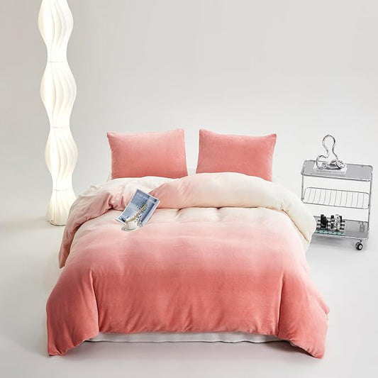 Houseri Pink White Velvet Comforter Set Queen Gradient Light Pink Fluffy Fuzzy Bedding Quilts Women Girls Ultra Comfy Soft Baby Pink Flannel Blush Pink Sherpa Bed Blankets Plush Warm Cozy Queen Size