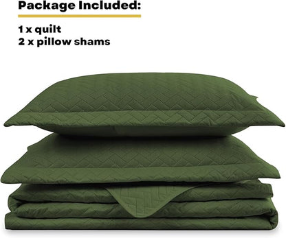 Maple&Stone Quilt Set Queen Size, Lightweight Olive Green Bedspread Ultrasonic Chevron Pattern Light Coverlet for All Season Comforter Bedding Decor - 3 Piece Full Bed Cover Sets