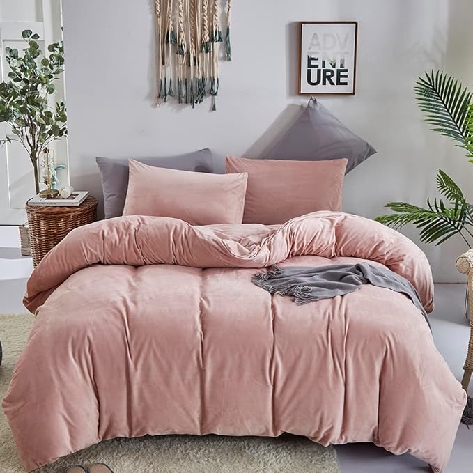 CLOTHKNOW Pink California King Comforter Set Velvet Bedding Comforter Sets Soft Flannel Comforter with 2 x Pillow Cases