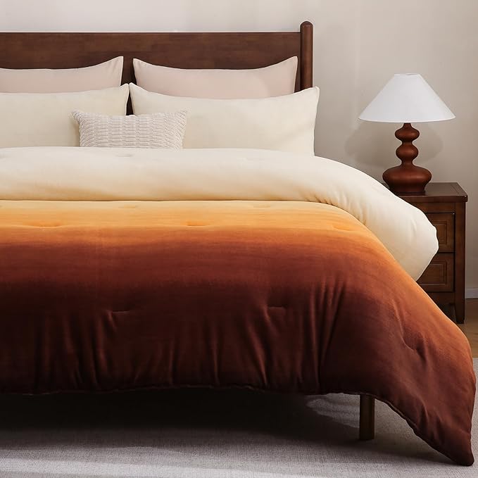 Bedbay Orange Gradient Plush Fleece Comforter Set King Size Ultra Soft Velvety Bedding Thick Warm Cozy Winter Quilt with 2 Pillowcases Luxury Sunset Ombre Fluffy Bed Set for All Seasons