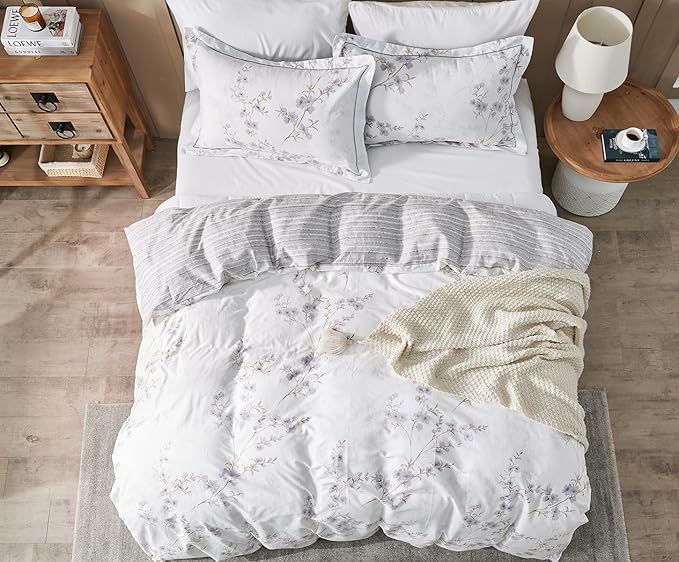 SLEEPBELLA Reversible Duvet Cover King, Elegant Purple Blossom on White, Soft and Breathable