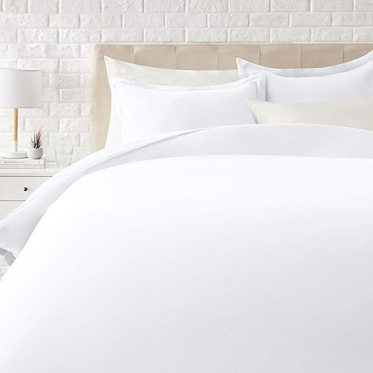 Amazon Basics Lightweight Wrinkle-Resistant Microfiber 3 Piece Duvet Cover Set with Zipper Closure, Full/Queen, Bright White