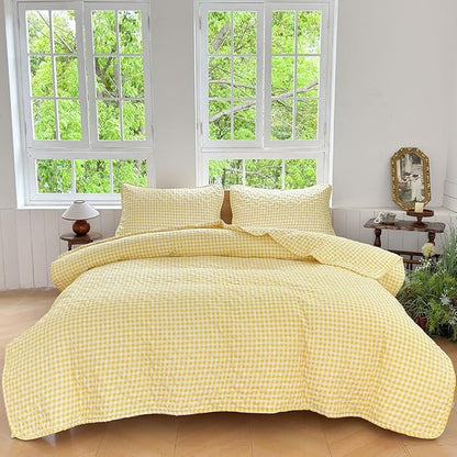 Yellow Gingham King Quilt Set, Soft Pre-washed Microfiber Yellow Plaid King Bedspread, Lightweight Checked Summer Quilt, Grid Bedding Coverlets for All Seasons (Includes 1 Quilt, 2 Pillow Shams)
