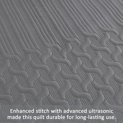 Yiran Grey Quilt Set King Size Lightweight Bedspread Ultrasonic Wave Pattern Soft Microfiber Coverlet for All Season Modern Style 3 Piece Bed Cover Sets with 2 Pillow Shams (106"x96")