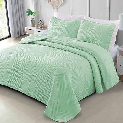 Exclusivo Mezcla Ultrasonic Full Queen Quilt Bedding Set, Lightweight Mint Green Bedspreads Soft Modern Geometric Coverlet Set for All Seasons (1 Quilt and 2 Pillow Shams)