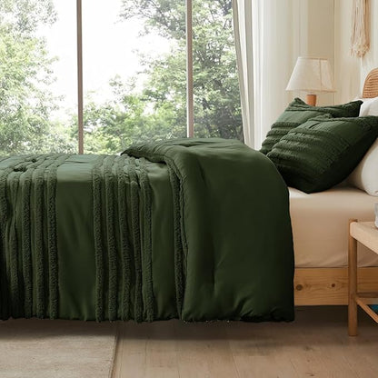 BEDELITE Boho King Size Comforter Set - Olive Green Tufted Striped Bed Set 3 Pieces, Soft Vintage Farmhouse Comforter for All Seasons, Boho Home Decor,Fluffy Jacquard Bedding with Pillow Sham