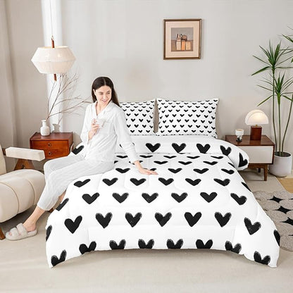 Love Comforter Set King White and Black Heart Pattern Bedding for Women Men Teens Valentine Day Gift Down Comforter Cartoon Love Heart Quilted Duvet Geometric Soft Warm Bedding Sets Bedroom Decor
