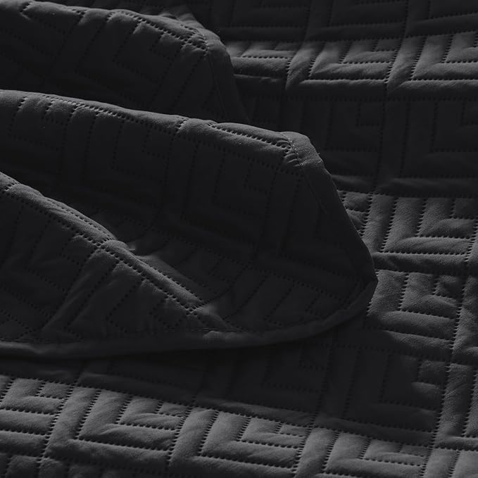EXQ Home Quilt Set Twin Size Black 2 Piece,Lightweight Soft Coverlet Modern Style Squares Pattern Bedspread Set for All Season(1 Quilt,1 Pillow Shams)