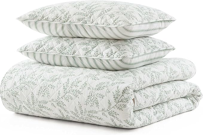 Martha Stewart - Twin Quilt Set, 100% Soft & Breathable Bedding with a Lightweight Feel for Year Round Comfort, 2 Piece Bed Set with Matching Pillowcase (Murray Leaves Green)