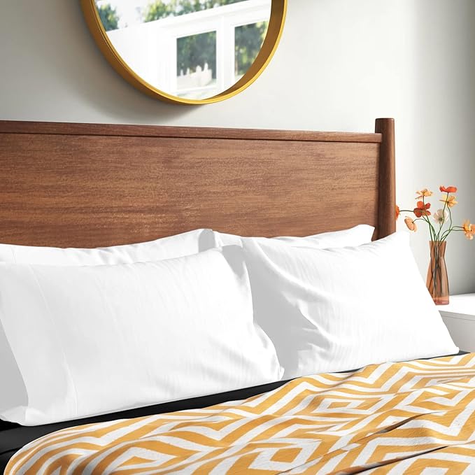 YIYEA King Pillow Cases Set of 4, Ultra Soft 1800TC Hotel Quality Double Brushed Microfiber Embroidered Pillowcases, Envelope Closure, Fade Resistant (20"x36", White)