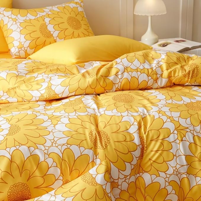 CLOTHKNOW Yellow Sunflower Queen Comforter Set Floral Bedding Comforter Sets Botanical Queen Comforter with 2 x Pillow Cases
