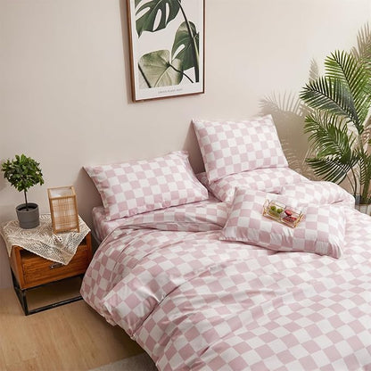 CLOTHKNOW Pink White Plaid King Size Comforter Set Grid Bedding Comforter Sets Soft Checker Geometric Comforter for Girls Women