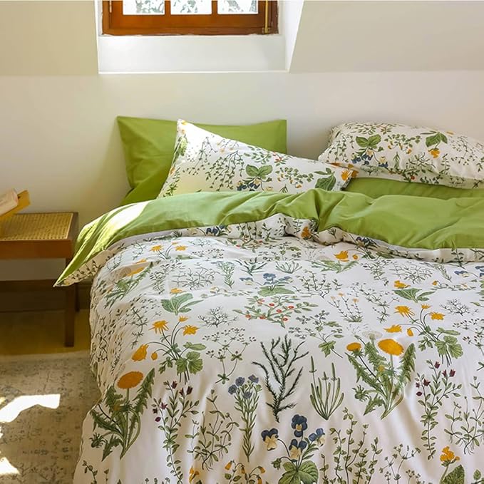 CLOTHKNOW Green White Floral Queen Comforter Set Farmhouse Bedding Comforter Sets Botanical Comforter with 2 x Pillow Cases