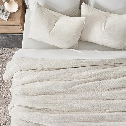 EVERGRACE Velvet Quilt Set King Size, Luxurious Soft Striped Channel Bedding Set, Lightweight Velvet Comforter for All Season, Oversized Bedspread Coverlet with 2 Matching Shams, Ivory White