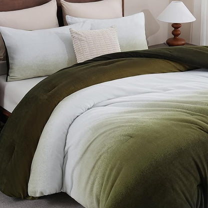 Bedbay Ombre Green Plush Fleece Comforter Set King Ultra Soft Velvety Bedding for Winter Thick Warm Cozy Gradient Quilt Set 3 Pcs All Season Fluffy Velvet King Bed Set with 2 Pillowcases