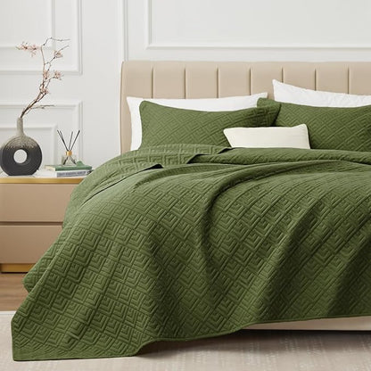 EXQ Home Quilt Set Full Queen Size Forest Green 3 Piece,Lightweight Soft Coverlet Modern Style Squares Pattern Bedspread Set(1 Quilt,2 Pillow Shams)