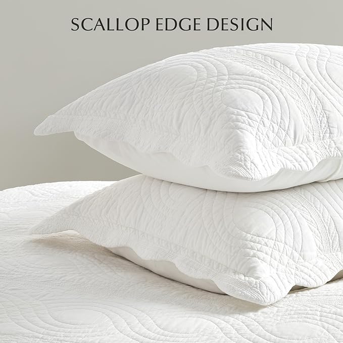 EVERGRACE 100% Cotton Scallop Quilt Set, King Size 3 Piece Set – Lightweight Bedspread with 2 Shams, Soft Prewashed Coastal Bedding Coverlet for Cozy and Elegant Bedding, Bright White