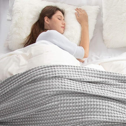 Bedsure Cooling Cotton Waffle King Size Blanket - Lightweight Breathable Blanket of Rayon Derived from Bamboo for Hot Sleepers, Luxury Throws for Bed, Couch and Sofa, Grey, 104x90 Inches