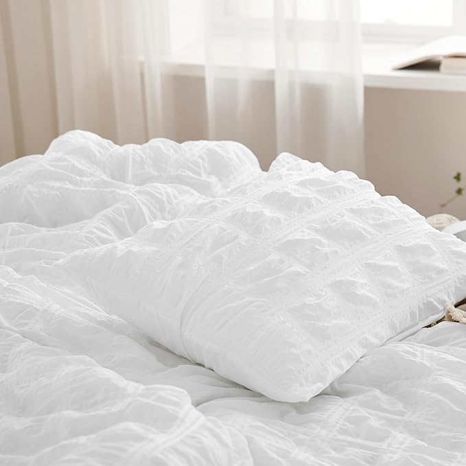 Bedsure Bed in a Bag Queen - 7 Pieces Plaid Seersucker Bedding Comforter Sets, Soft Lightweight White Boho Bed Set with Comforters Queen Size, Sheets, Pillowcases & Shams