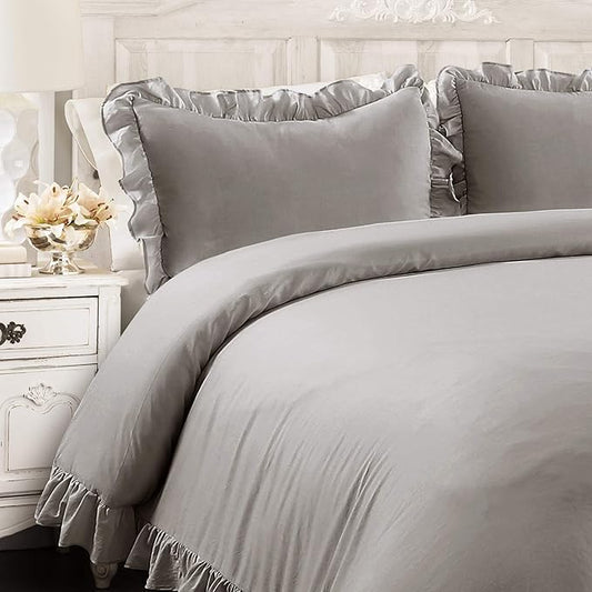 Lush Decor Reyna Ruffle Comforter Set - 3 Piece Cozy Ruffled Bedding Set - Timeless Elegance and Comfort for Bedroom - King, Gray