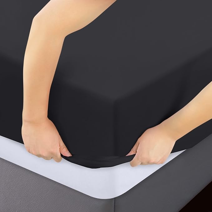 Utopia Bedding Fitted Sheet - Pack of 2 Bottom Sheets - Soft Brushed Microfiber - Deep Pockets, Shrinkage & Fade Resistant - Easy Care (Full, Black)
