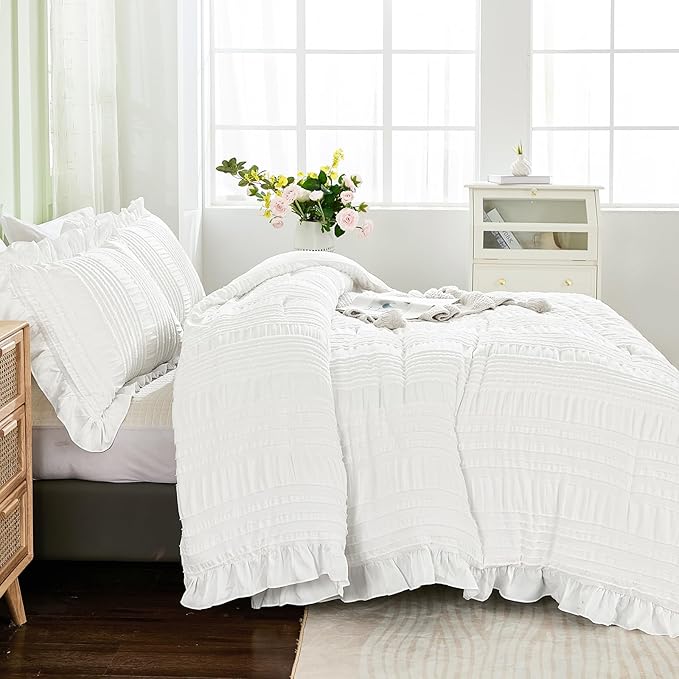 WONGS BEDDING White Queen Comforter Set,Boho Ruffle Comforter for Queen Bed,Soft Seersucker Shabby Chic Bedding Set with 1 Comforter,2 Tufted Pillowcases 90"×90"