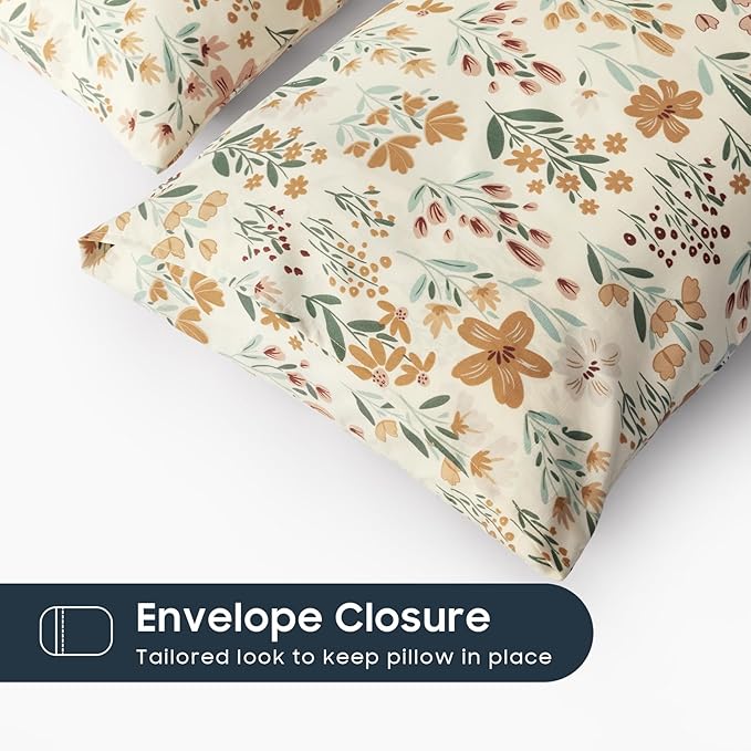 Wake In Cloud - Floral Pillow Cases, Botanical Flower Coquette Cottagecore Shabby Chic Aesthetic, Set of 2 Soft Pillowcases Pillow Shams Covers, Orange Cream, Standard Size 20x26 Inches