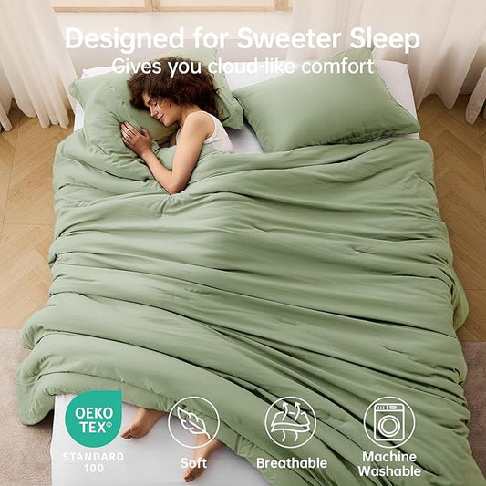 MUXHOMO Green King Size Comforter Set, All Season Ultra Soft Down Alternative Bedding - 3 Piece Lightweight Bed Set Includes 1 Comforter (104"x90") and 2 Pillow Shams (20"x36")