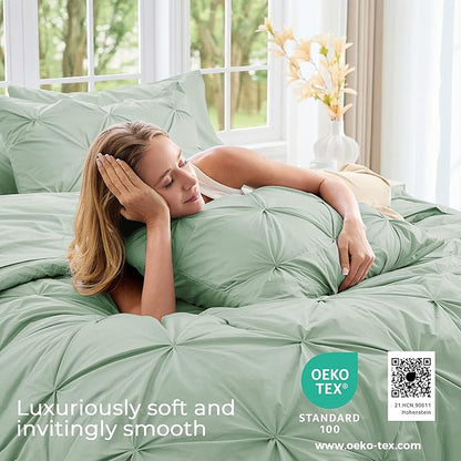 Sasttie Twin Comforter Set, 5-Piece Bed in a Bag, Pintuck Bedding Sets for All Season, Includes Comforter, Flat Sheet, Fitted Sheet, Pillowcase and Pillowsham, Light Sage Green