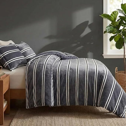 Bedbay Grey Striped Bedding Comforter Set Queen Size Luxury Velvet Fleece Comforter Set 3 Pcs Fluffy Plush Flannel Bedding Set Cozy Reversible Fleece Soft Warm Shaggy Faux Fur Bed Set All Season
