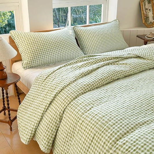 Sage Green Gingham Queen Quilt Set, Soft Pre-washed Microfiber Green Plaid Queen Bedspread, Lightweight Checked Summer Quilt, Grid Bedding Coverlets for All Seasons (Includes 1 Quilt, 2 Pillow Shams)