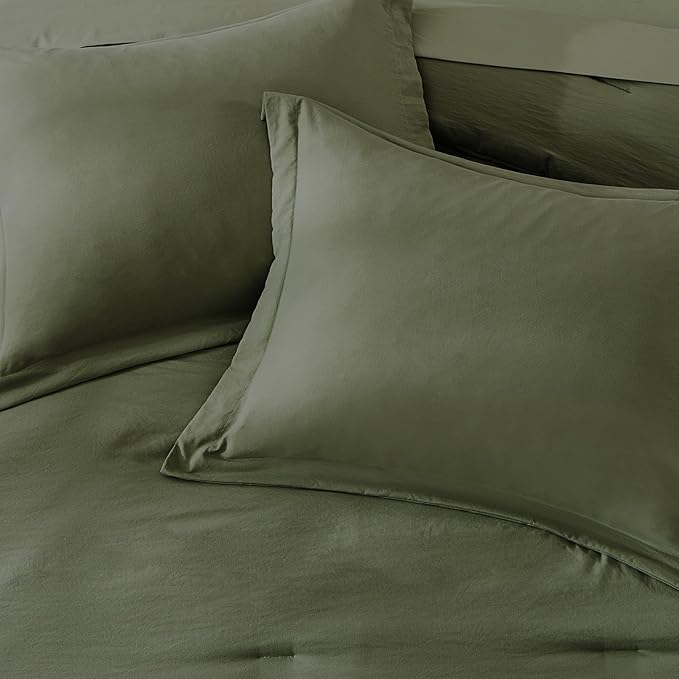 WRENSONGE Full Size Comforter Sets, 7 Pieces Olive Green Bed in a Bag with Fitted Sheet, Flat Sheet, 2 Pillow Shams, 2 Pillowcases, Warm Bedding Sets for All Season