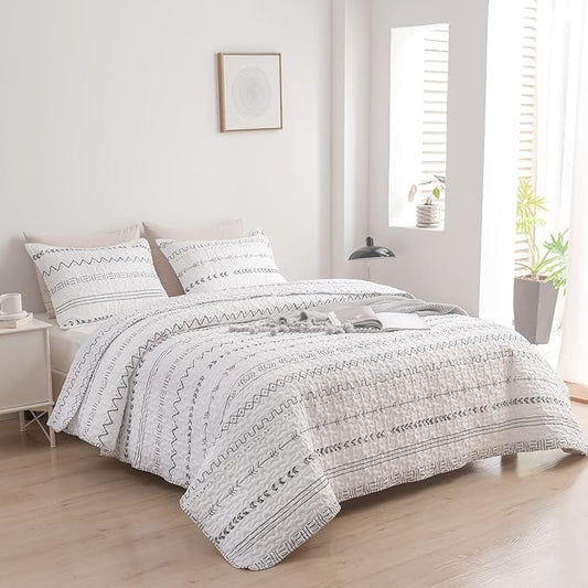 DURLENGEN 3Pcs Quilt Set King Size White,Soft Microfiber Lightweight Bedspread,Bohemian Design Geometric Pattern Coverlet for All Season Layering (106x96 inches, Boho White)