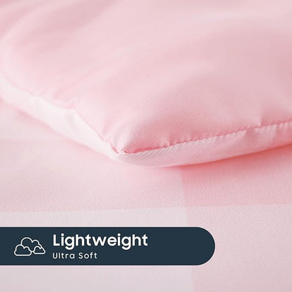 Wake In Cloud - Gingham Toddler Bedding Set for Girls Boys, Cute Plaid Buffalo Check, 4 Pieces Soft Crib Bed Set Including Comforter, Sheets and Pillowcase, Pink