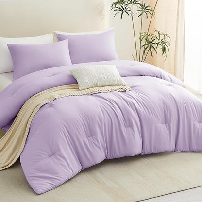CozyLux Lavender King Size Comforter Set, 3 Pieces Light Purple Solid Breathable Quilted Bedding Sets, Luxury Fluffy Soft Bed Set with Down Alternative Comforter and 2 Pillowcases for All Season