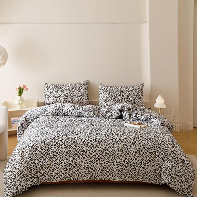 CLOTHKNOW Black Leopard Print Full Size Comforter Sets Cheetah Bedding Sets Black Brown Comforter with 2 x Pillow Cases