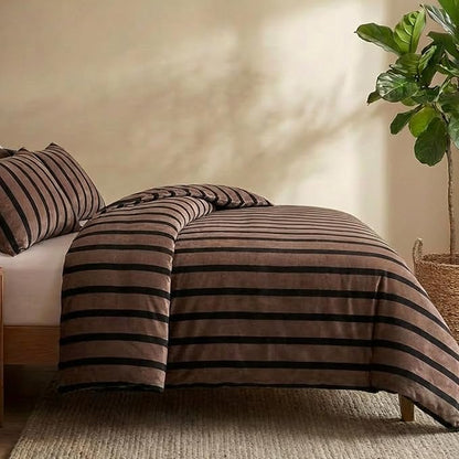 Bedbay Fleece Queen Comforter Set Brown Striped Bedding Set 3 Pcs Luxury Shaggy Velvet Comforter Set Soft Warm Fluffy Flannel Bedding Brown and Black Stripes Queen Bed Set for All Seasons