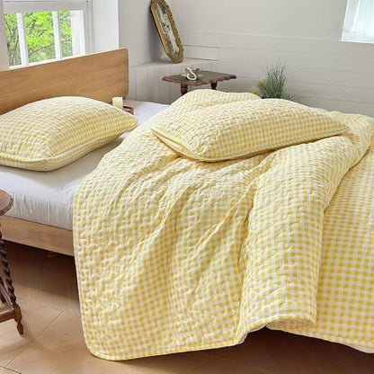 Yellow Gingham King Quilt Set, Soft Pre-washed Microfiber Yellow Plaid King Bedspread, Lightweight Checked Summer Quilt, Grid Bedding Coverlets for All Seasons (Includes 1 Quilt, 2 Pillow Shams)